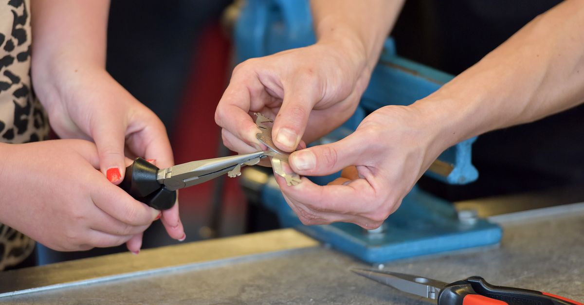 locksmith tools keys — Jackson County Locksmith